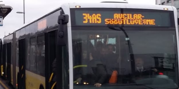 Bu görüntü tarih oluyor! Metrobüslerde yeni dönem
