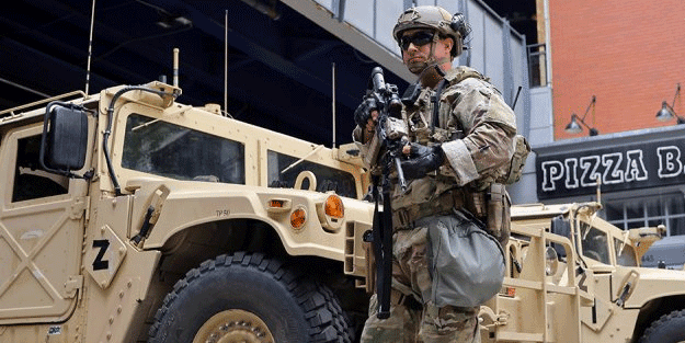 Bu görüntüler ABD'de çekildi! Ordu resmen sokakta