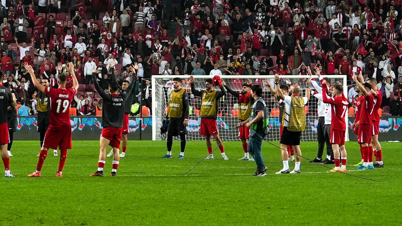 Bu görüntüler ülkeyi karıştırdı! Milliler zora düşecek, sessiz sedasız bu durum ortaya çıktı… Erteleme tehlikesi…