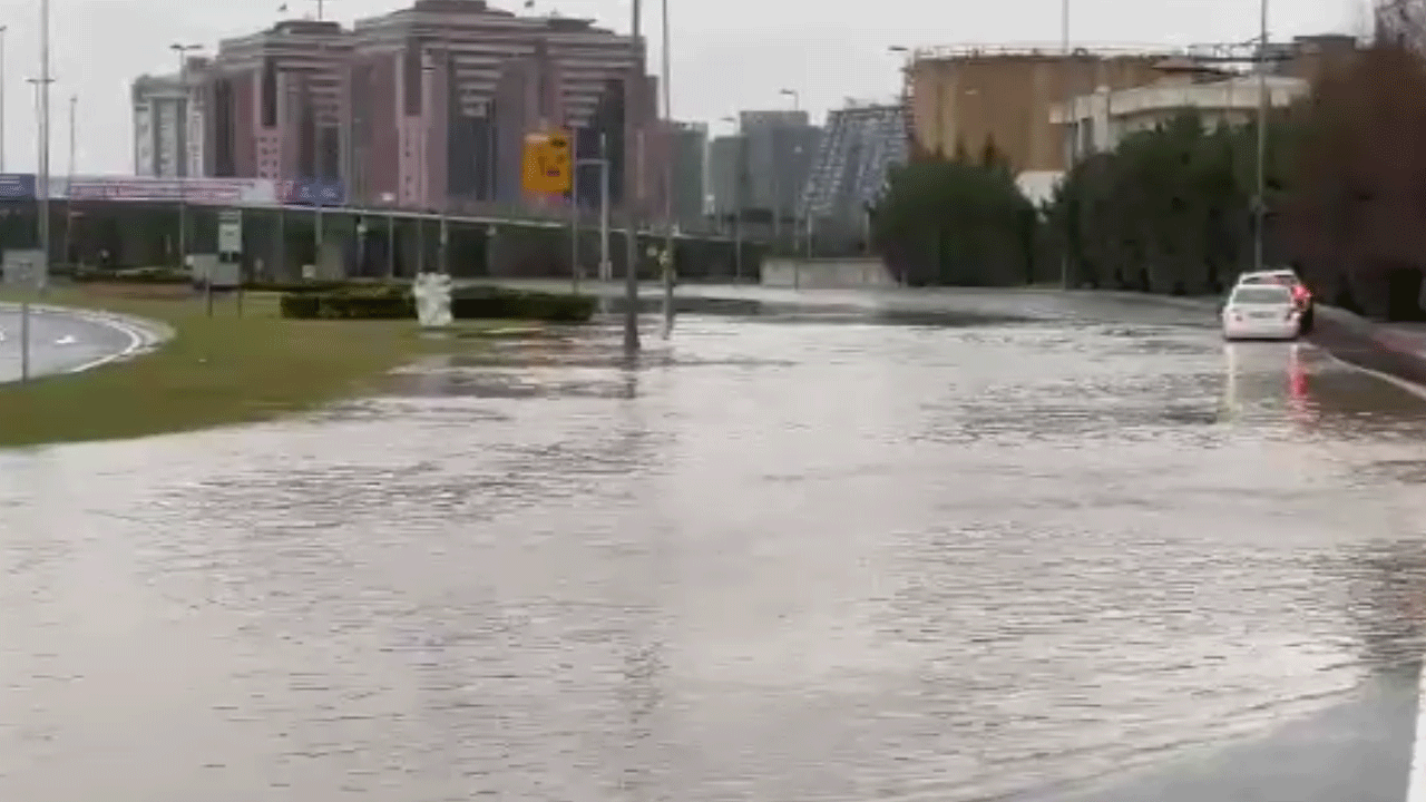 Bu görüntüyü Ekrem'in gözüne sokun!