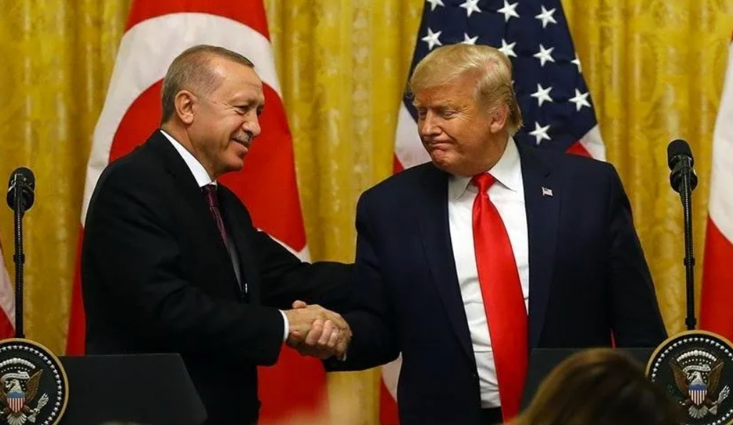 Bu görüşme Miço’yu kızdırdı! Yunanistan köşeye sıkıştı!