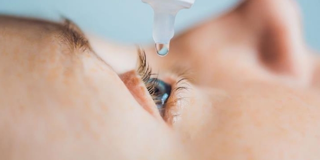 Bu göz damlası sizi gözlük kullanmaktan kurtaracak