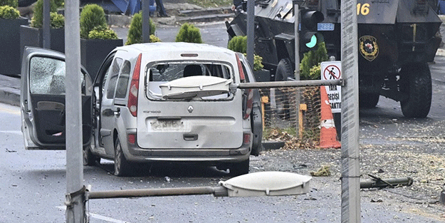 Bu haberi yazan bulunup sebebi sorulmalı! Bir kere bile PKK denilmeyen bombalı saldırı metni...