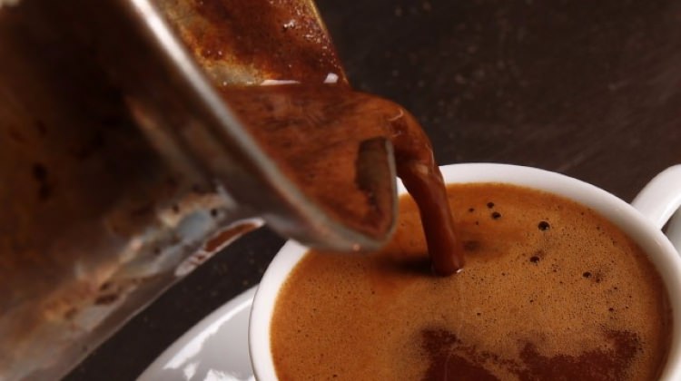 Bu hastalığın belirtisi kahve telvesi yeme isteği!