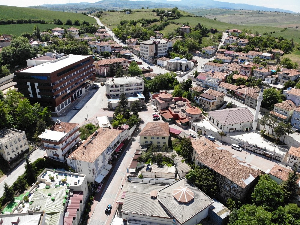 Bu ilçenin altı kaynıyor 