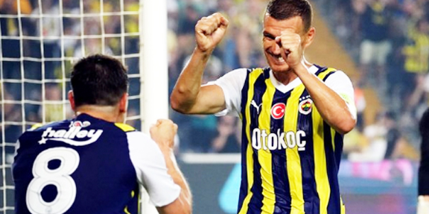 Bu işin sonu nereye gidecek? Aykırı sözler: Sırada o var! Tebessüm ederek işaret etti: