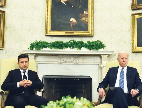 Bu işler TikTok'la olmuyor! Ne oldu, rengin soldu Zelenski