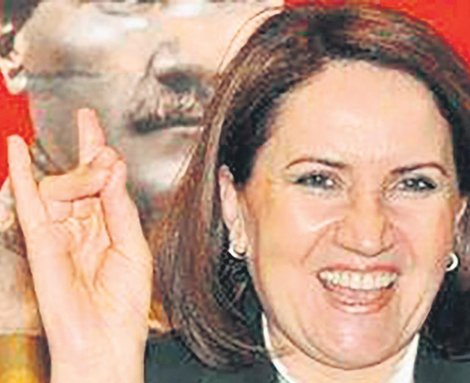 Bu kadar da olmaz! Sen ne diyorsun böyle Meral bacı?