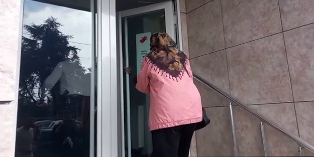 Bu kadarı ancak filmlerde olur! Polisler zar zor ikna etti