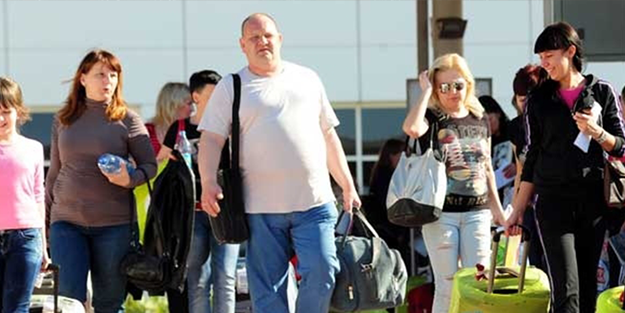 Bu kadarı beklenmiyordu! Rus turistlerin ülkeye girişi yasaklandı