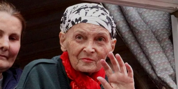 Bu kadarına da pes! İşte Türkan Saylan’ın çevirdiği ‘Mustafa Kemal’ oyunu