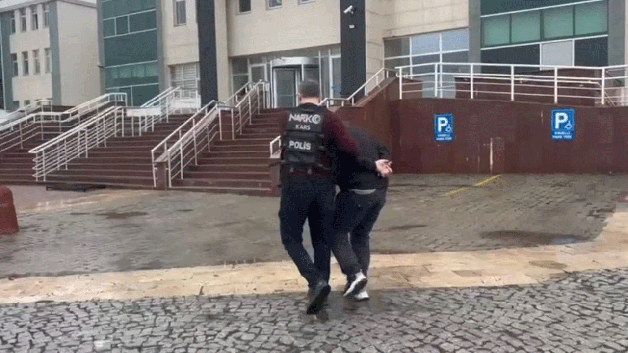 Bu kadarına da pes! Makatından çıkanlar şoke etti