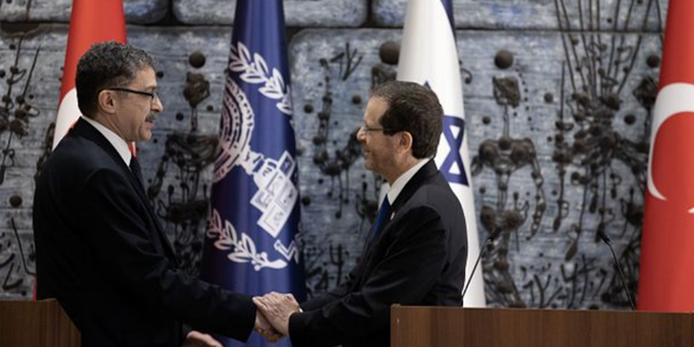 Bu kadarına da pes! Siyonist rejimi ilk 'tanıyan ülke' olmakla övündük!