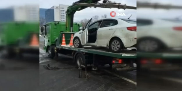 Bu kadarına pes! Çılgın sürücü, aracını çekicinin üstünden kaçırdı