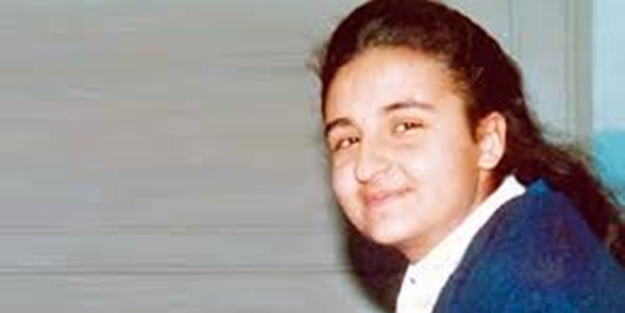 Bu kadını anmak alçaklık değil midir?