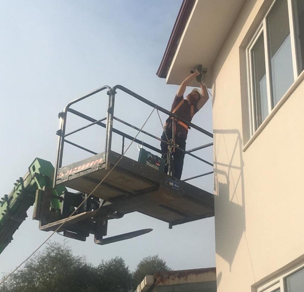 Bu kamera patlamadan etkilenmiyor, kurşun geçirmiyor 