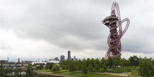 Bu kaydırak tam tamına 178 metre!