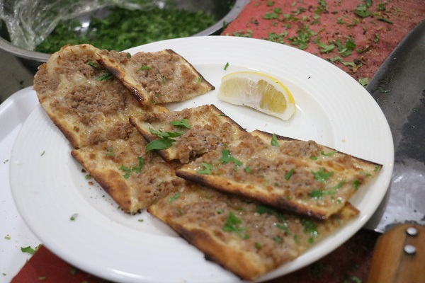 Bu kez etli ekmeği sahiplendiler! Sivaslılardan Yunanlara 'Etli Ekmek' cevabı