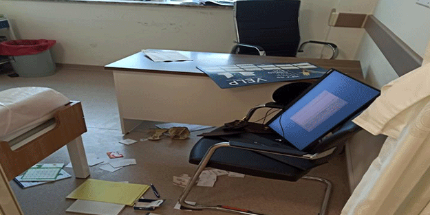 Bu kez hasta doktora değil doktor doktora şiddet uyguladı!