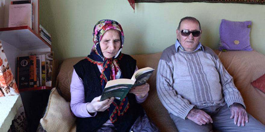 Bu köyde her evde kütüphane var