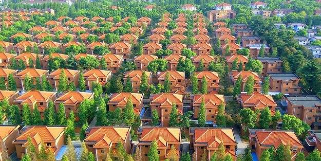 Bu köydeki istisnasız herkes milyoner! İşte sebebi