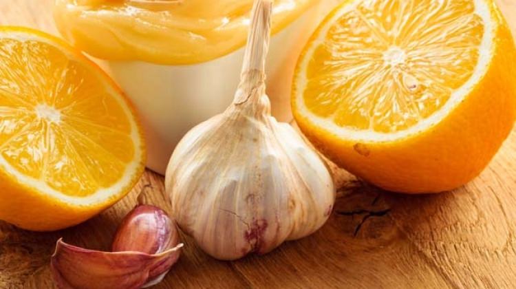 Bu malzemelerle saçınızı doğal rengine kavuşturun