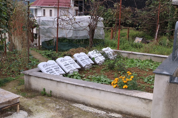 Bu mezarlığın hikayesi çok konuşulur!