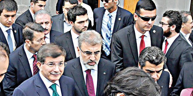 ‘Bu millet hiçbir güce boyun eğmez’