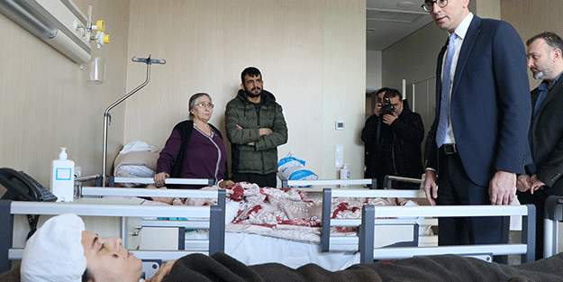 Bu millet yaptığınız namussuzluğu unutmaz İşte ‘Ortadan ikiye ayrıldı’ dedikleri hastane