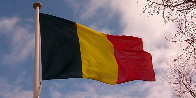 Bu nasıl öğretmen! Kendi öğrencilerine uyuşturucu sattı