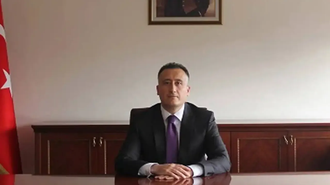 Bu ne rezillik! Kaymakamlık açıklamaya besmeleyle başladı diye Valilik soruşturma açtı!