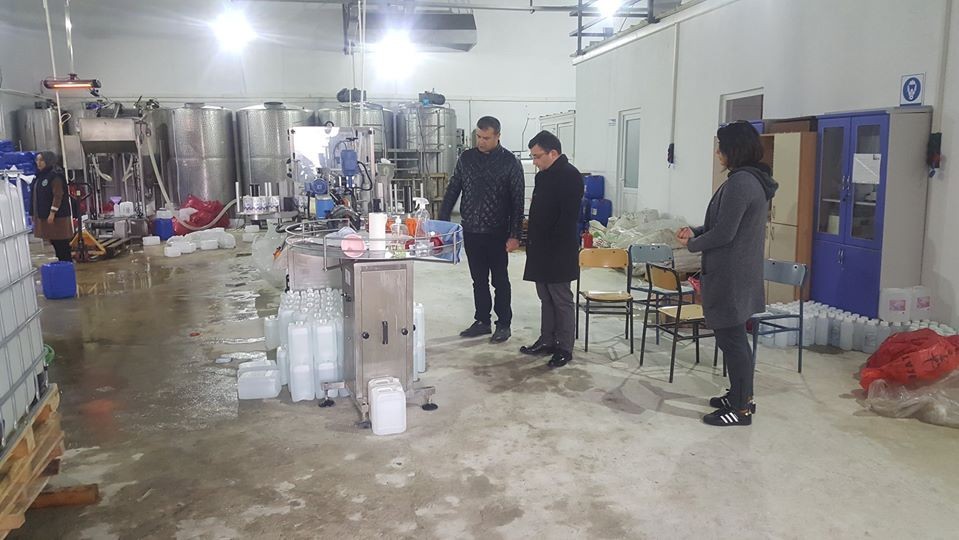 Bu okul günlük 16 ton temizlik malzemesi üretiyor 