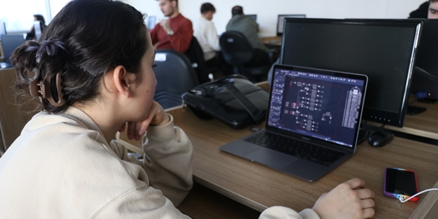 Bu okuldan mezun olan işsiz kalmıyor