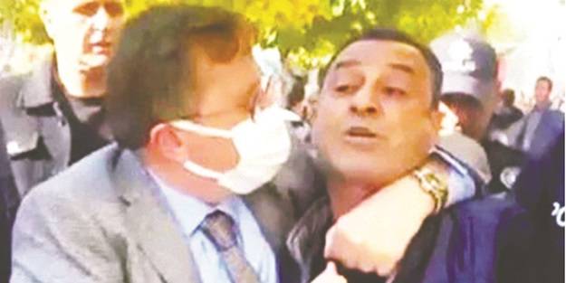 Bu pisliği istifa temizler