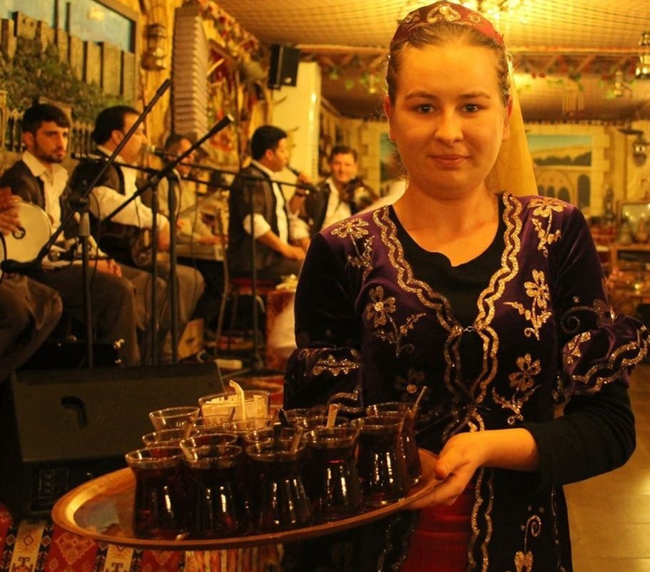 Bu restoranın lezzetlerini tatmak için il dışından müşteriler geliyor 