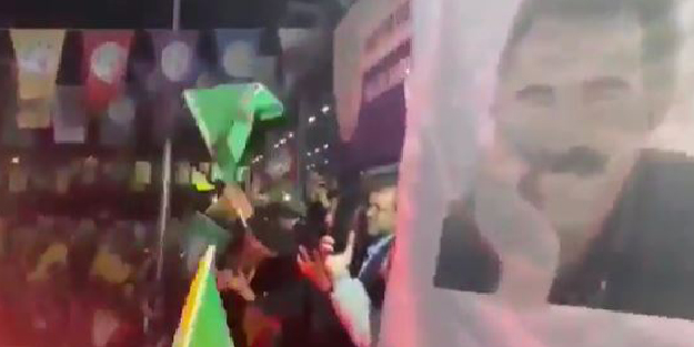 Bu rezalet CHP'nin eseri! Diyarbakır'da teröristbaşı posteriyle kutlama