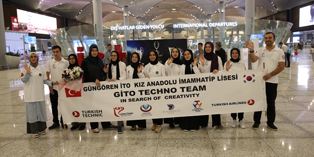 Bu robot tasarımcıları İmam Hatip Lisesinde okuyor