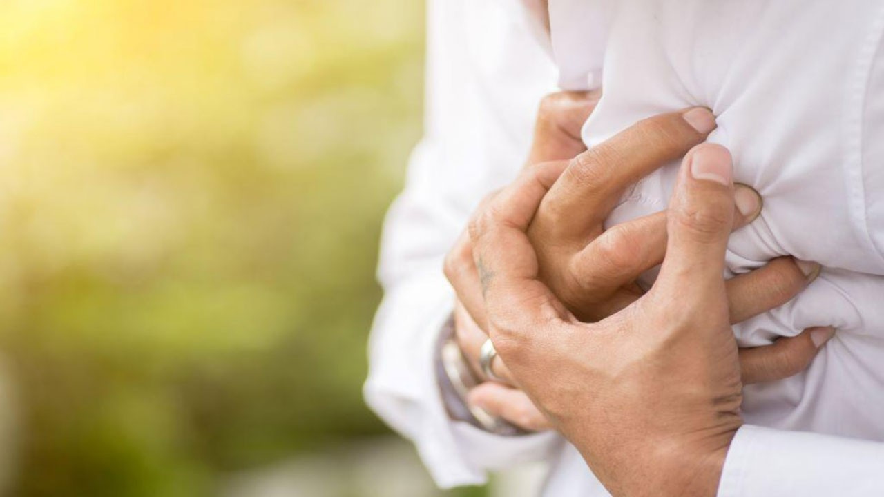 Bu saatlerde dışarı çıkmayın! Yaz sıcağı kalp krizini tetikliyor