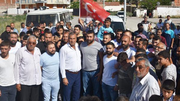 Bu sefer eşi yakalandı… Uyuşturucuya hayır yürüyüşünde yeni skandal