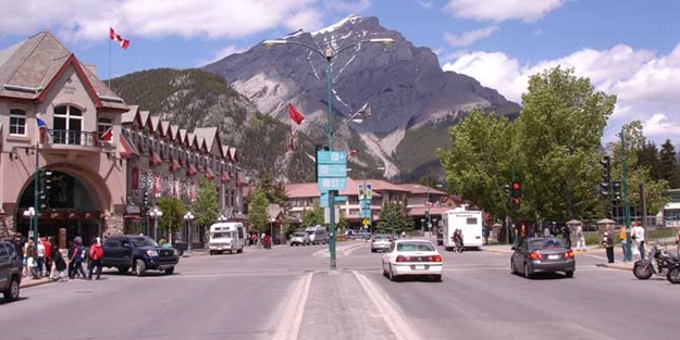 Bu şehirde küfretmenin ve boşgezmenin cezası 500 dolar