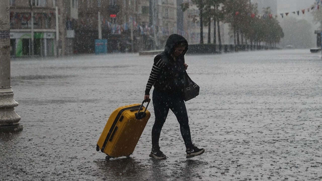 Bu şehirlerde yaşayanlar aman dikkat! Sağanak yağış kuvvetli geliyor