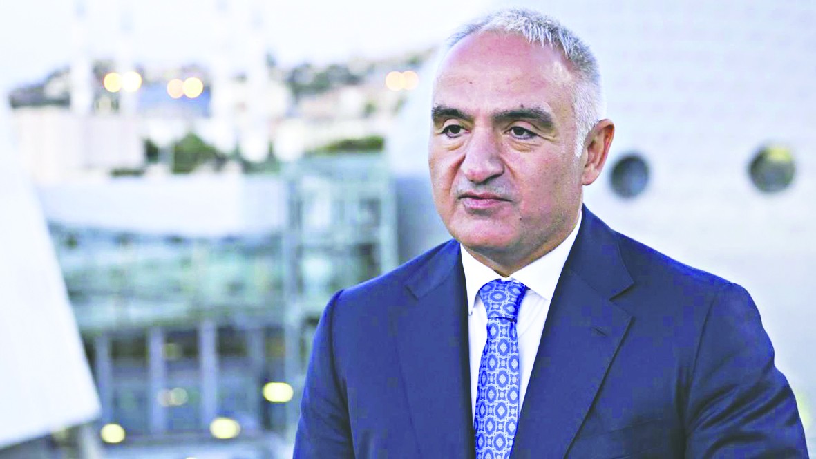 "Bu sene inşallah 60 milyon ziyaretçi ve 60 milyar dolar gelir hedefimiz var"