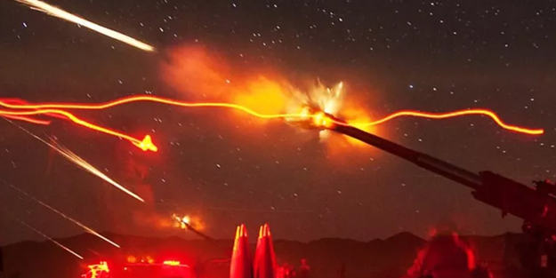 Bu silah Ruslar'ı çaresiz bıraktı! Türkiye'nin yüzde yüz yerli üretimi T-155 Fırtına obüsleri