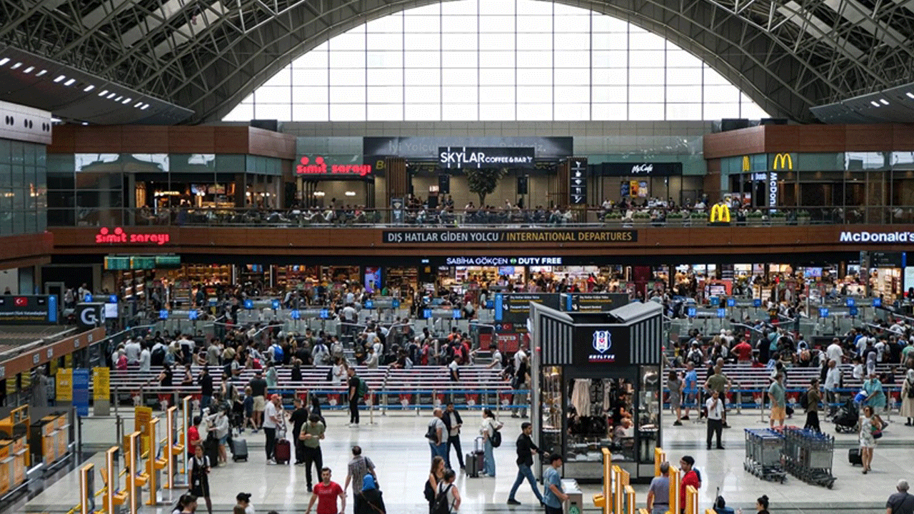 Bu solculara aynı trene binenler yaya kalır: 'Uçak bile inmez' dediler, 3 ayda 30 milyon yolcu uçtu