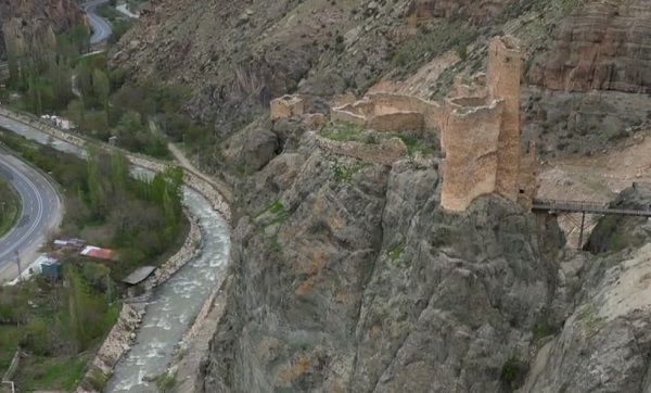 Bu tarihi yapı Türkiye'de! Bin yıldır aynı ihtişamla ayakta
