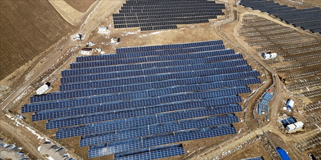 Bu tarla bir başka! Yıllık 2 bin haneye elektrik üretecek