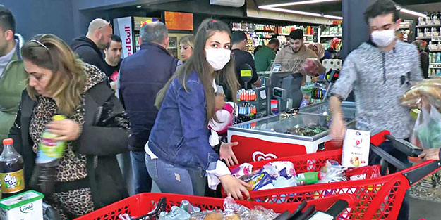 Bu telaşın sebebi ne? Yasak bitince marketlere koşuyoruz
