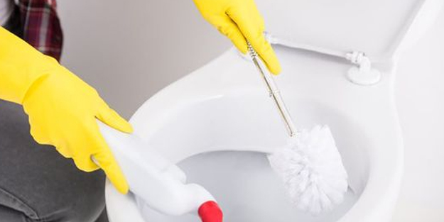 Bu yöntem banyonuzu 30 saniyede pırıl pırıl yapacak! Şaşkına döneceksiniz!