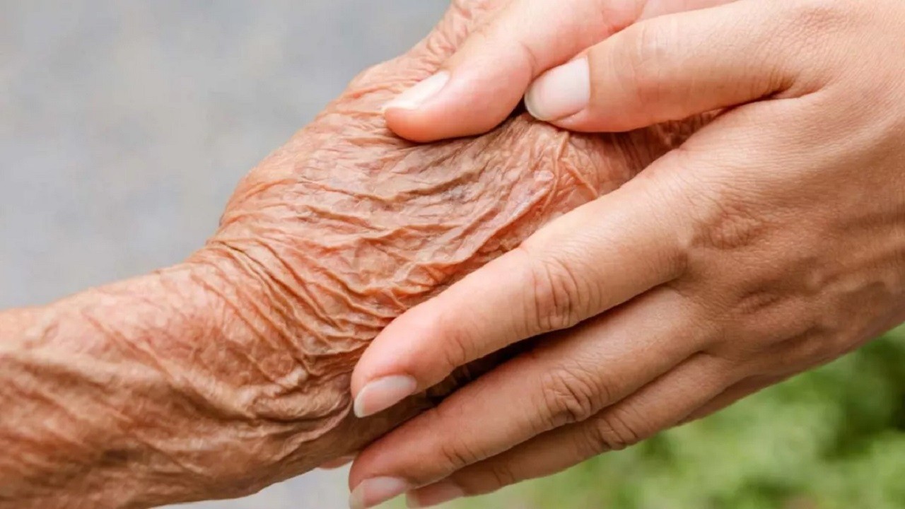 Bu yöntemle yıllara meydan okuyun! İşte genç kalmanın gizli formülü