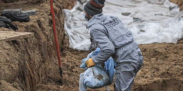 Buça’da açılan ikinci toplu mezardan 8 sivilin cesedi çıkarıldı
